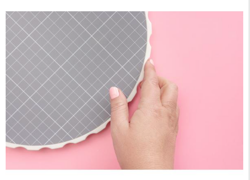 We R Memory Keepers Rotating Platform & Cutting Mat {C323}