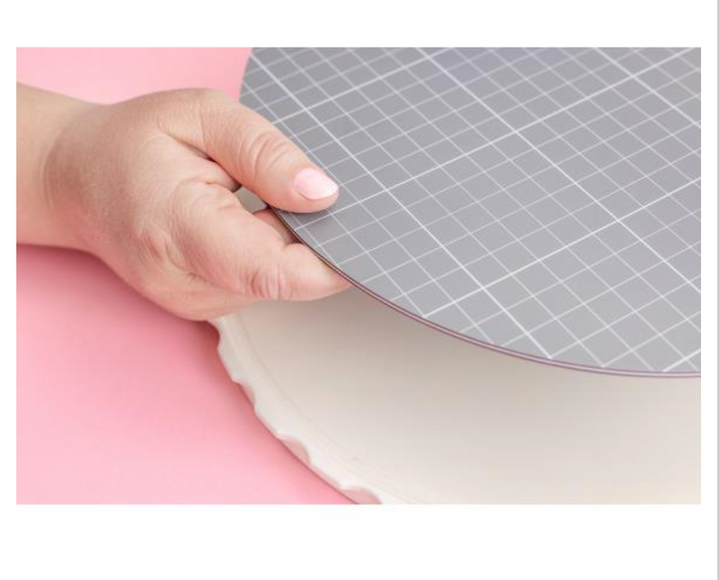 We R Memory Keepers Rotating Platform & Cutting Mat {C323}